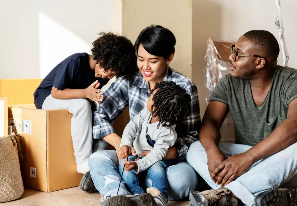 moving-family